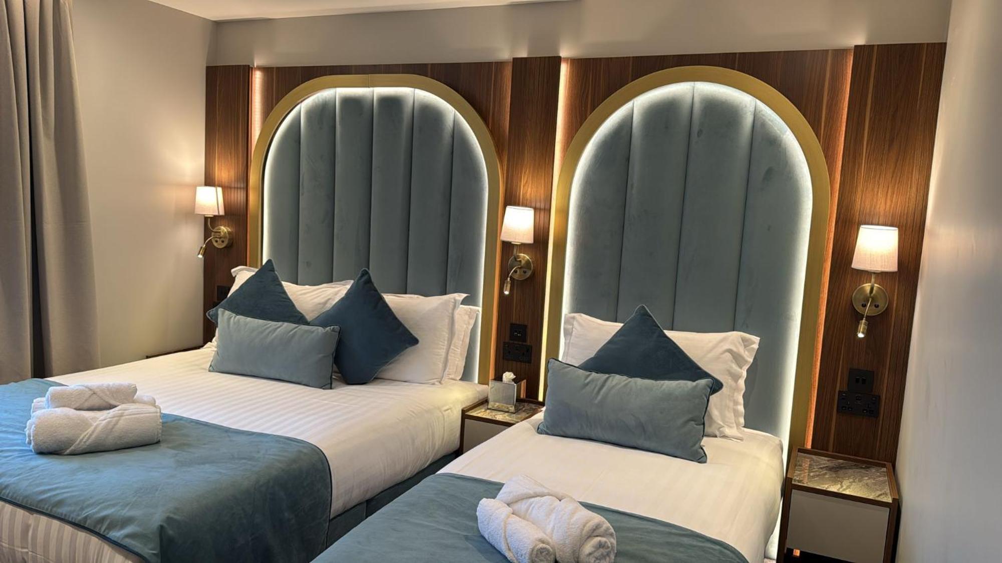 St Mark'S - Merit Hotels Лондон Экстерьер фото